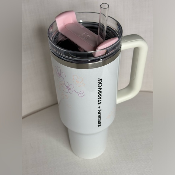 Starbucks x Stanley Sakura Cup Philippines Exclusive Limited Release - Picture 3 of 7